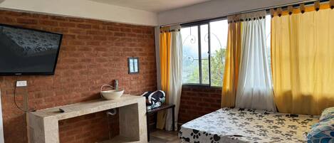 5 chambres, Wi-Fi, draps fournis