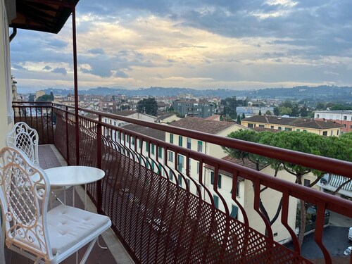 Apartment with two spacious rooms, a bathroom and a kitchen with a balcony.