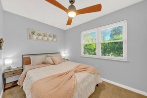 3 bedrooms, desk, free WiFi, bed sheets