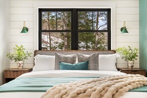 5 Schlafzimmer, Schreibtisch, Bügeleisen/Bügelbrett, Reisekinderbett