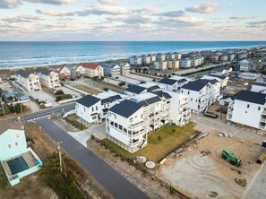 Exterior - New Build with Rooftop Deck & Panoramic Ocean Views (Kill Devil Hills)
