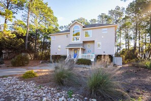 Exterior - 4min Walk to Beach with Resort Pool, Gym, Hot Tub (Corolla)
