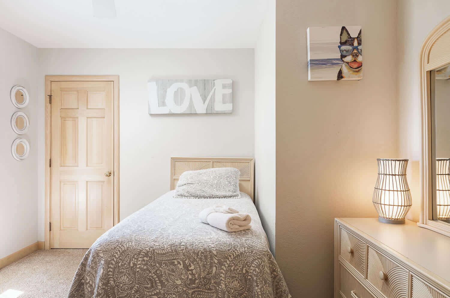 Mid Level Bedroom with Two Twin Beds, TV, Ceiling Fan,Deck Access and Offering Comfortable Accommodations 