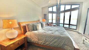 3 bedrooms, iron/ironing board, travel cot, free WiFi