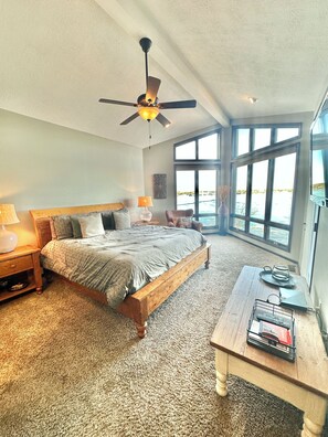 3 bedrooms, iron/ironing board, travel crib, free WiFi