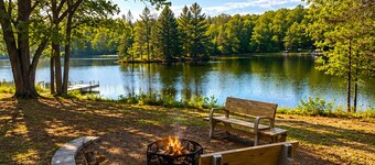 Cozy A-Frame cabin in Hayward on Chippewa Flowage, sleeps 6, RV electrical