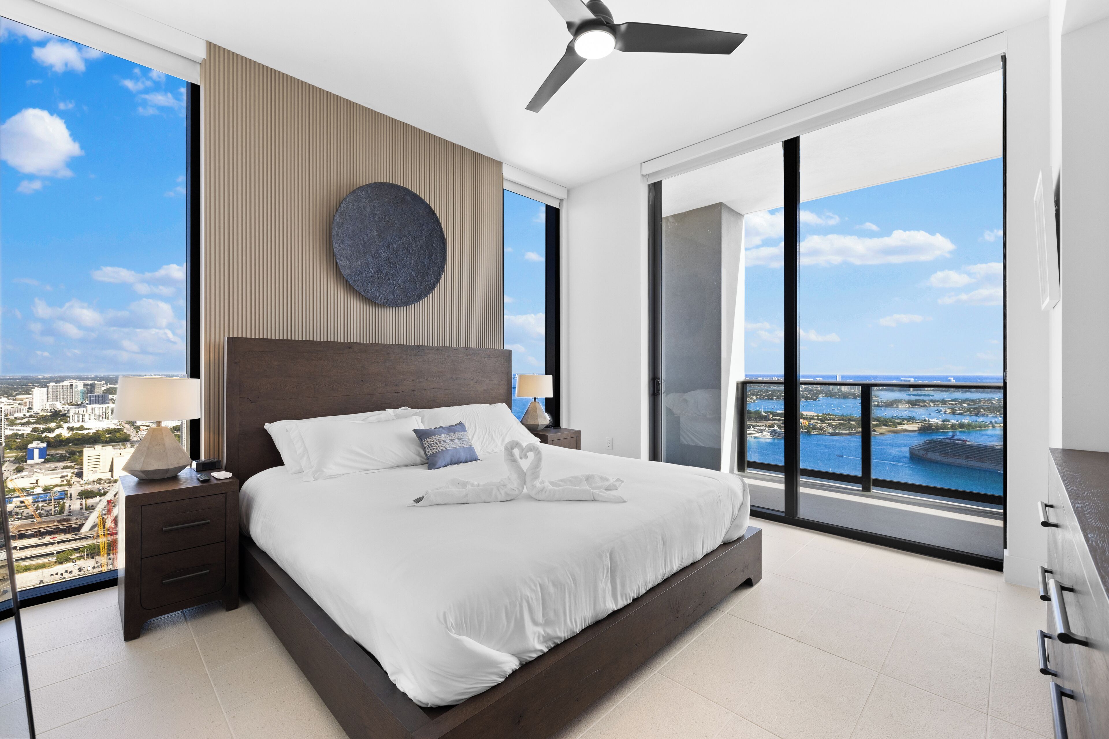 Luxury Apartment, 3 Bedrooms, Ocean View | Premium bedding, blackout curtains, iron/ironing board, free WiFi