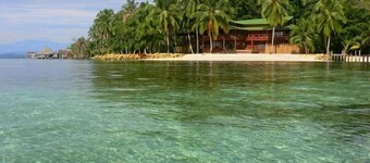 Entire Resort of Bocas Beachfront Lodge "BBL"