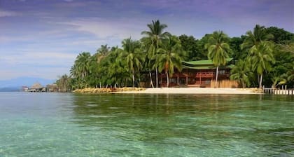 Entire Resort of Bocas Beachfront Lodge "BBL"