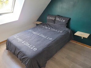 4 sovrum, strykjärn/strykbräda, wi-fi och sängkläder