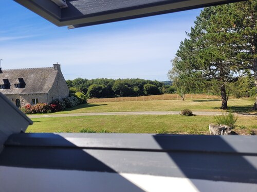 Maison Familial: "Entre Terre et mer" House 15 min from the sea with swimming pool!