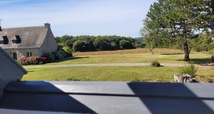 Maison Familial: "Entre Terre et mer" House 15 min from the sea with swimming pool!