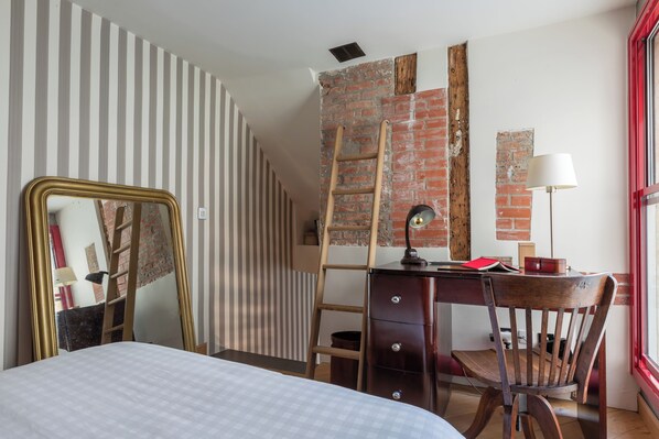 1 Schlafzimmer, BĂŒgeleisen/BĂŒgelbrett, WLAN, BettwĂ€sche