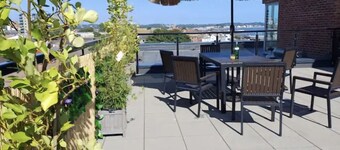 Stylish apartment on the Poole Quay-free parking 2 mins away