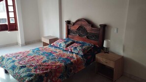 5 bedrooms, WiFi, bed sheets - Your home away from home, excellent location, excellent spaces, excellent treatment. (Duitama)