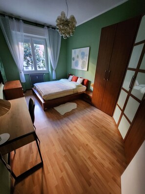 2 Schlafzimmer, Bügeleisen/Bügelbrett, WLAN, Bettwäsche