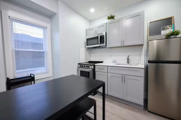 Private kitchen - Indigo Suites Unit 6 (Wildwood)