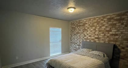 12371 Sharpview Dr