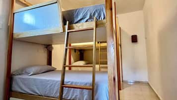 Dormitorio compartido clásico | Wifi gratis