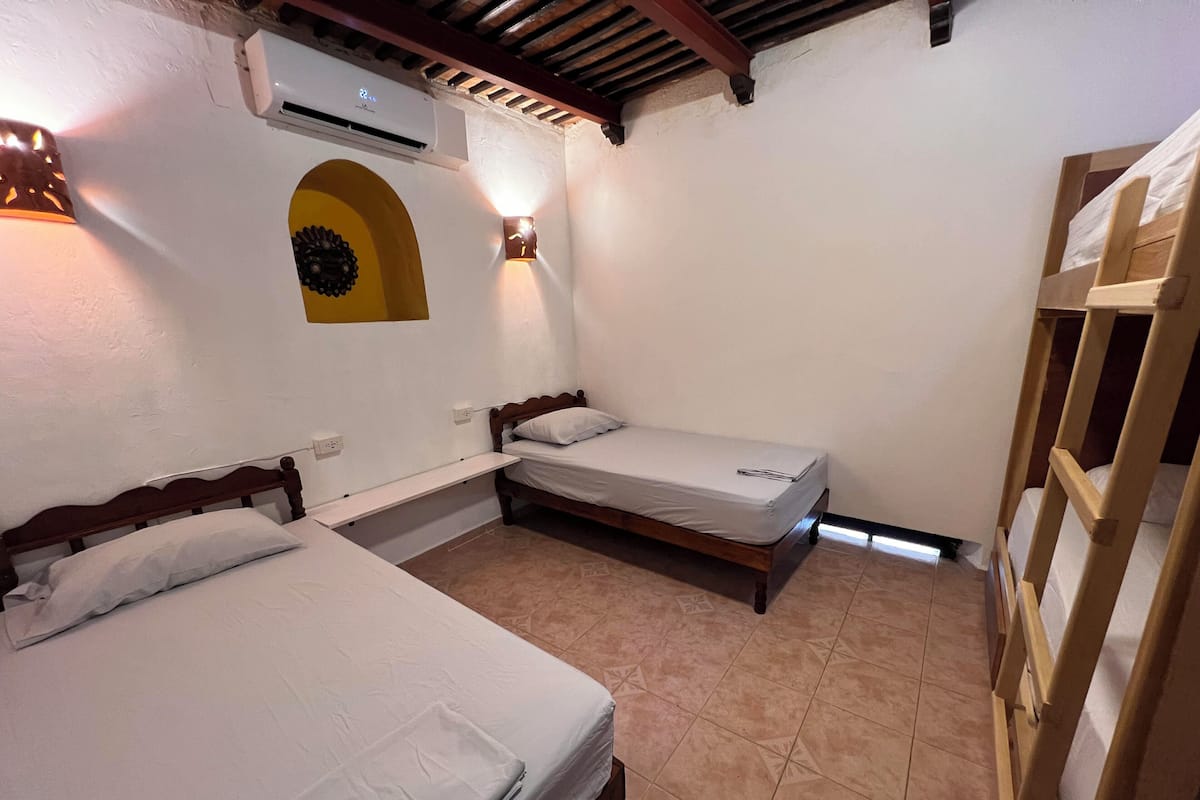 Comfort Shared Dormitory | Free WiFi