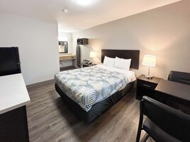 Tabla de planchar con plancha, wifi gratis y ropa de cama 