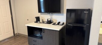 溫哥華Studio 6 Suites酒店