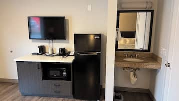 Televisi layar datar 40-inci dengan saluran TV kabel