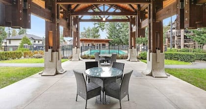 The Beach House - Duplex with Pool in Sunny Parksville at Rathtrevor beach