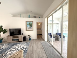 Interior - Charming Coastal Vibe, 3BR Home with Heated Pool (Cape Coral)