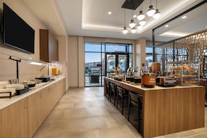 Breakfast area - Homewood Suites By Hilton Madison Huntsville (Madison)
