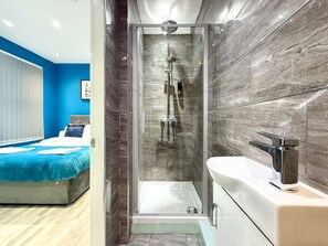 Bathroom - Liverpool Serviced Apartment | Mallow (Liverpool)