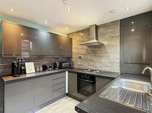 Private kitchen - Liverpool Serviced Apartment | Mallow (Liverpool)