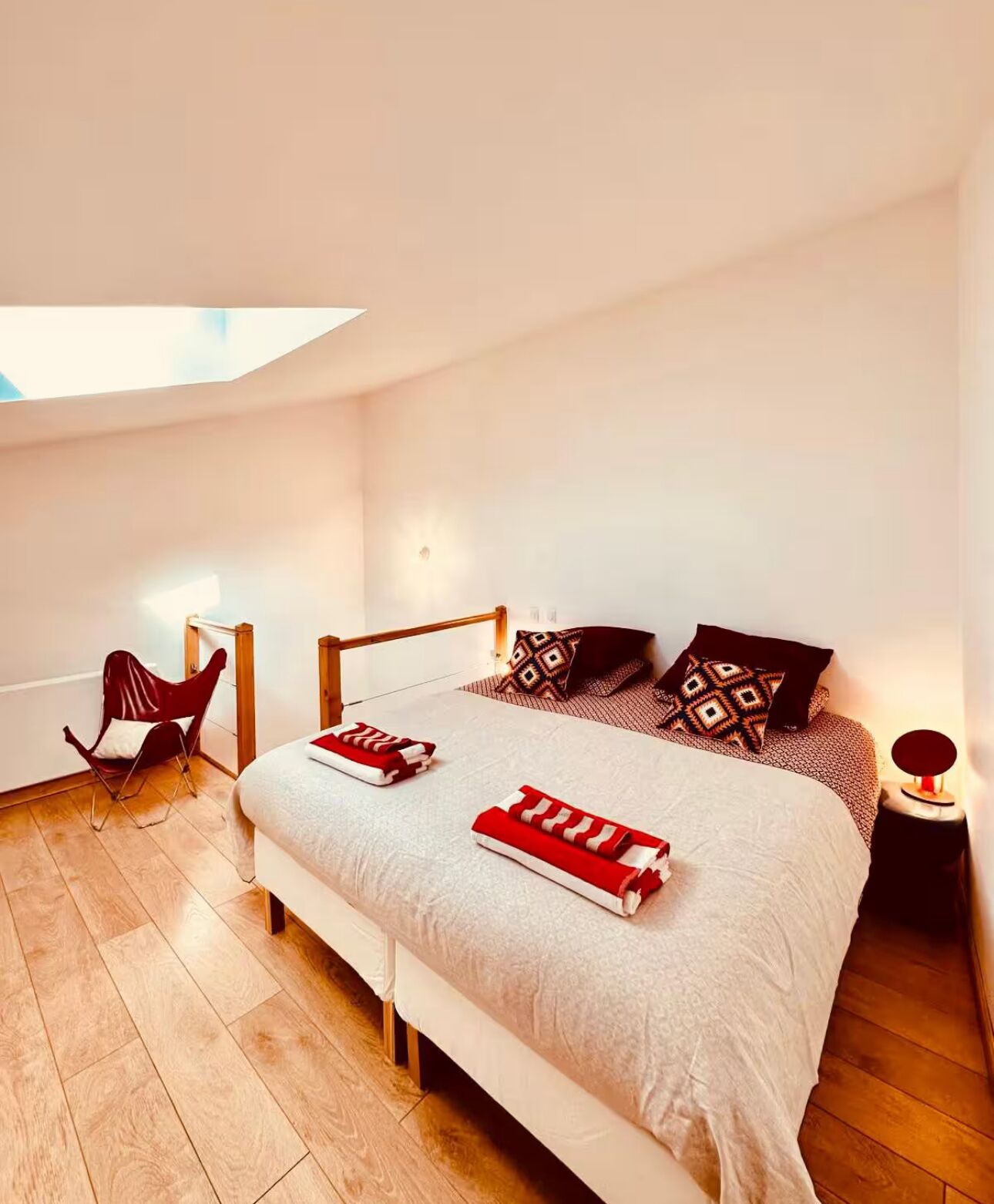 1 chambre, bureau, fer et planche à repasser, Wi-Fi gratuit