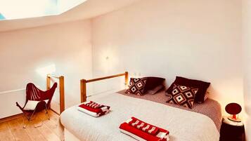 1 chambre, bureau, fer et planche à repasser, Wi-Fi gratuit