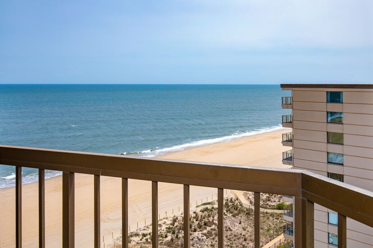 Horizon Suite, Ashore Resort & Beach Club, Premier Ocean Views