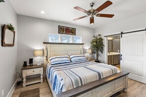 4 bedrooms, in-room safe, desk, free WiFi