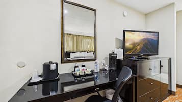 Kamar Single Deluks, Bebas Asap Rokok, Pembersihan Kamar | Minibar