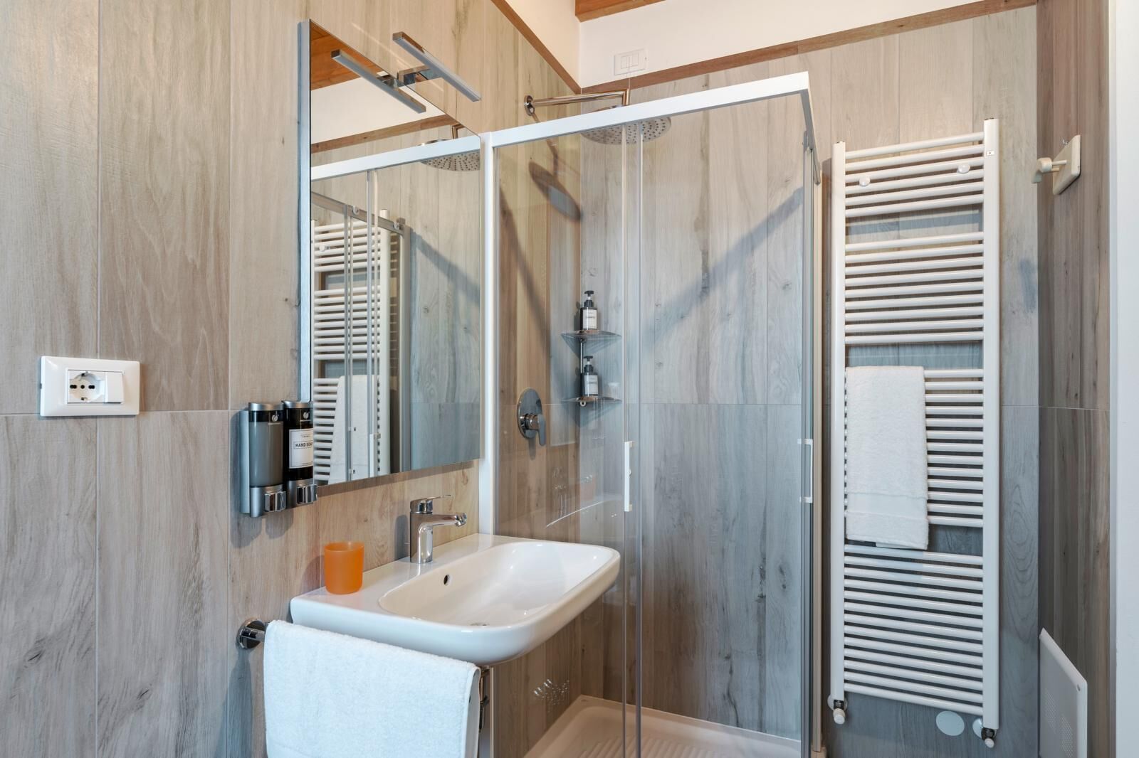 Eco-friendly toiletries, hair dryer