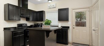 Hummingbird apartment 8