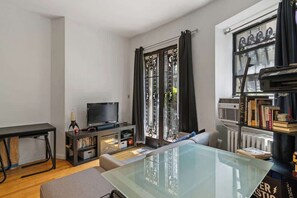 TV, offices