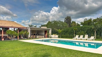 Villa | Pool