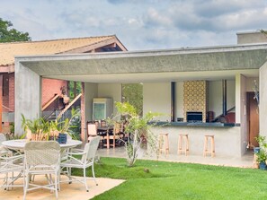 Villa | Outdoor dining