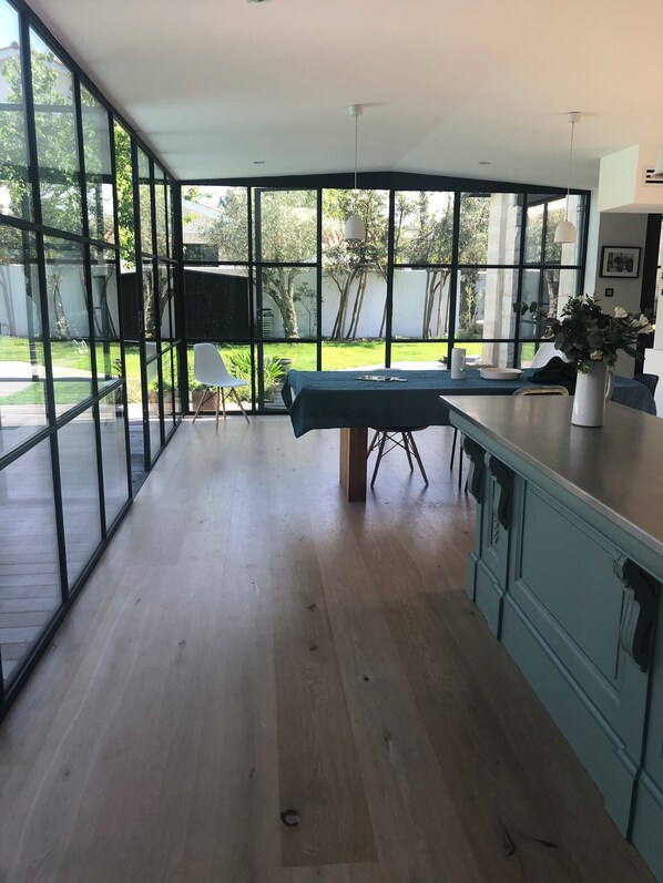 Interior - Large vacation home (Le Bouscat)