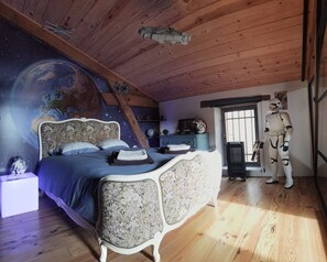 4 bedrooms, WiFi, bed sheets - Superhero Hideout Barn (Saint-Salvy)