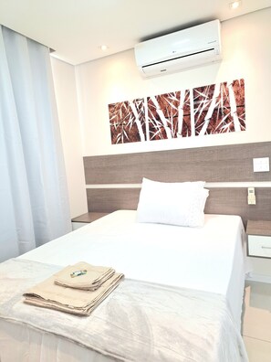 1 slaapkamer, een bureau, een strijkplank/strijkijzer, gratis wifi