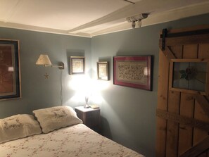 2 soverom, strykejern/-brett, wi-fi (inkludert) og sengetøy