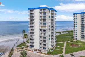 Exterior - Ocean View, Steps to the Beach - Welcome to Seventh Heaven- roelens (Fort Myers Beach)