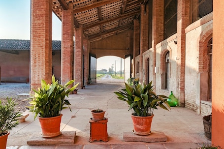 Detalle exterior. Agriturismo Cascina Tavolette