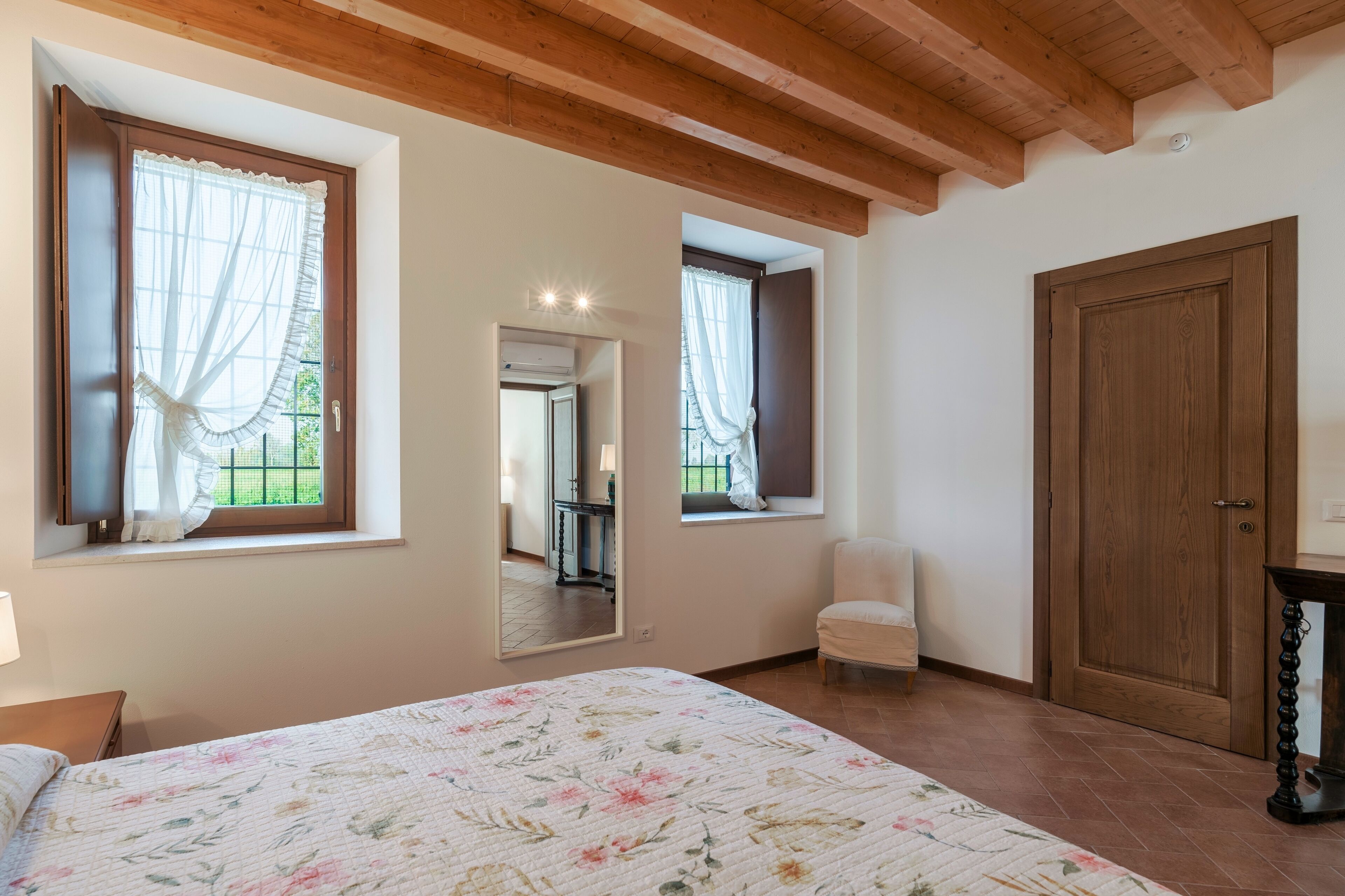 1 bedroom, WiFi (free), bed sheets