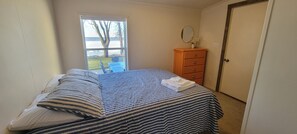 3 bedrooms, desk, iron/ironing board, travel cot